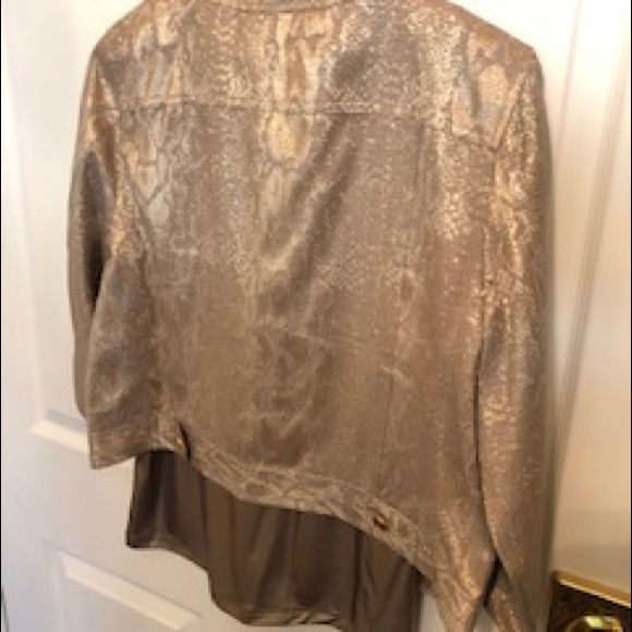 Jacket and shell. Shimmery gold. Size medium. 3/4 length sleeve on jacket. EUC. - Picture 5 of 7